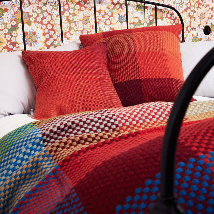 GRADIENT & SQUARES RED - CUSHION COVER-3